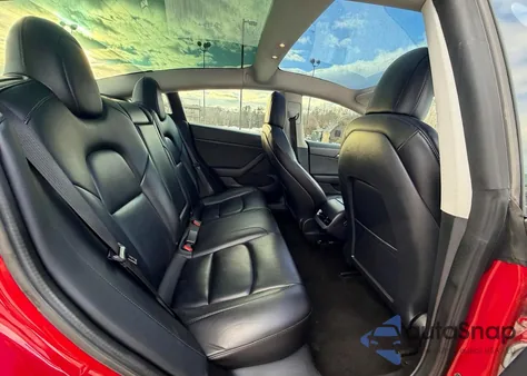 2022 Tesla Model 3 z USA, uszkodzony, nr VIN 5YJ3E1EA6NF289982